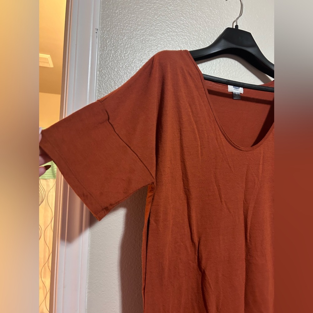 Old Navy Burnt orange short sleeve long top- size xl - Picture 3 of 10